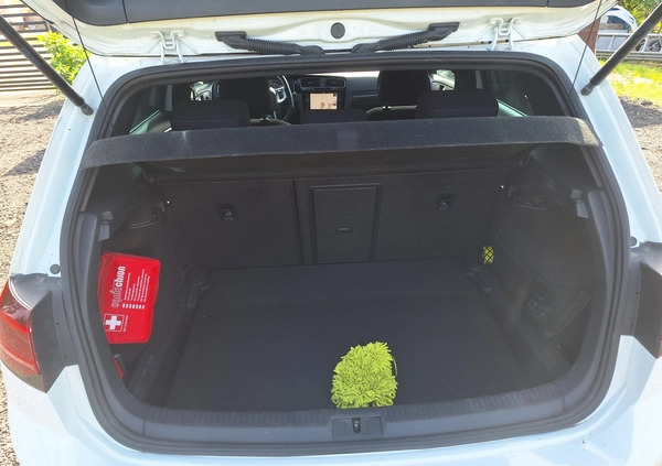 Volkswagen Golf cena 82500 przebieg: 144358, rok produkcji 2017 z Leżajsk małe 137